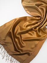 5222 Scarf with fringes